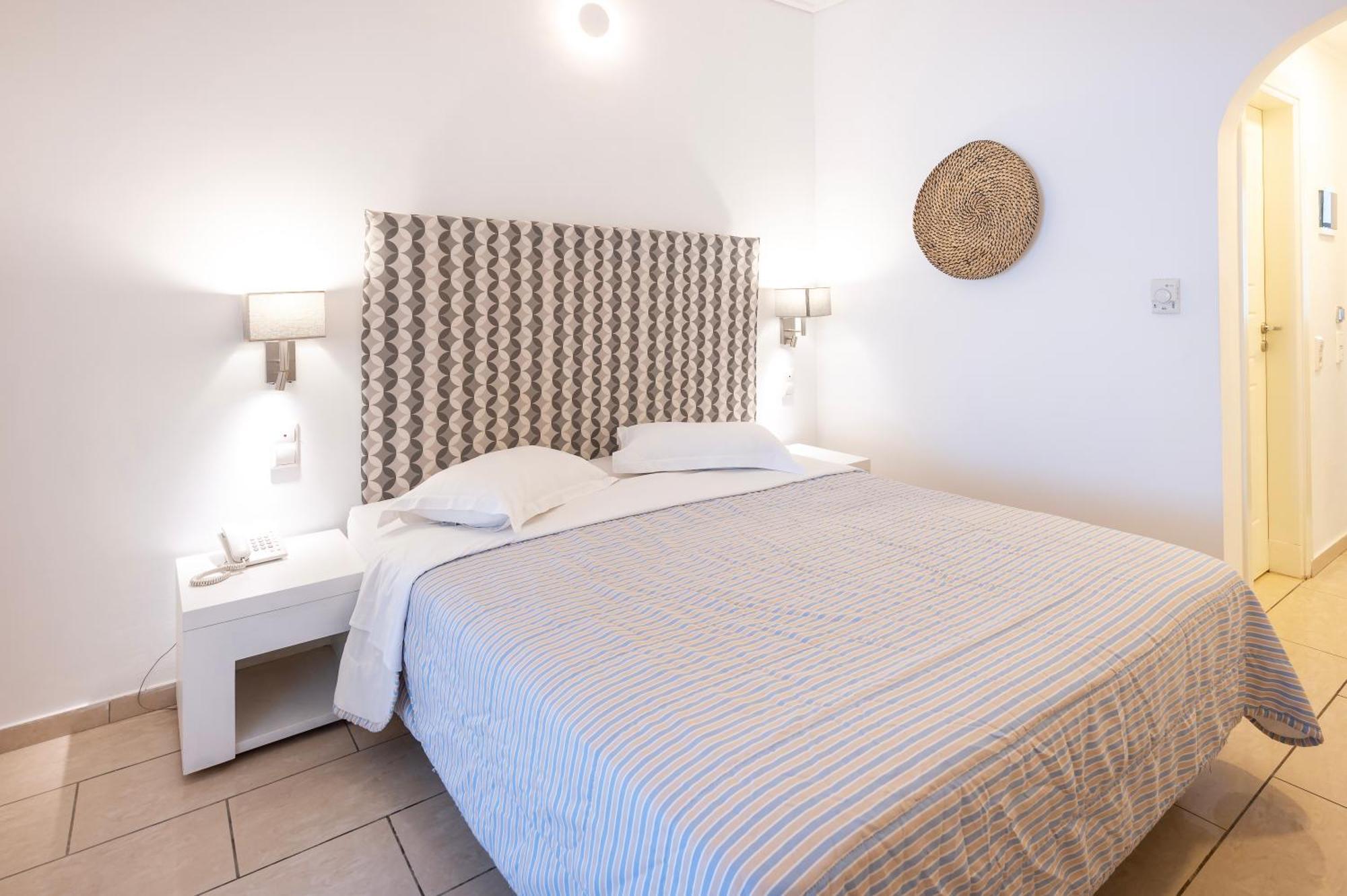 Orizontes Hotel Santorini Pýrgos Eksteriør bilde